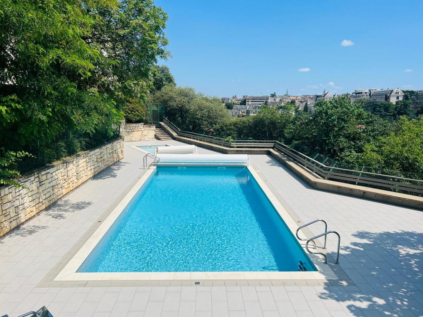Le Retro - Splendide Appartement Πουατιέ Εξωτερικό φωτογραφία
